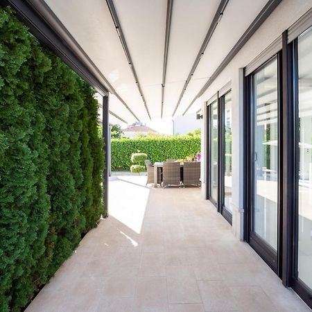 Luxury City Villa Traù Esterno foto