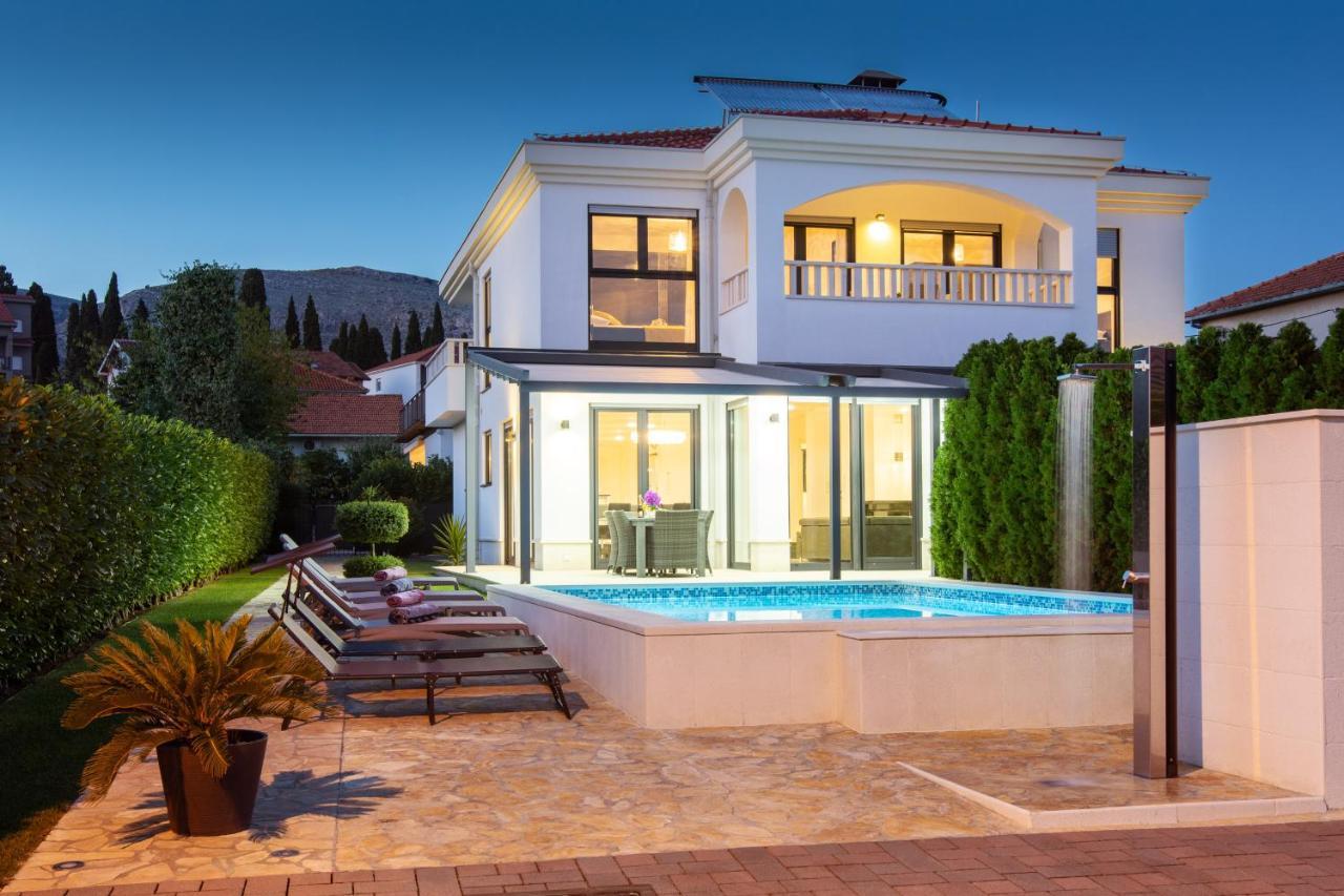 Luxury City Villa Traù Esterno foto