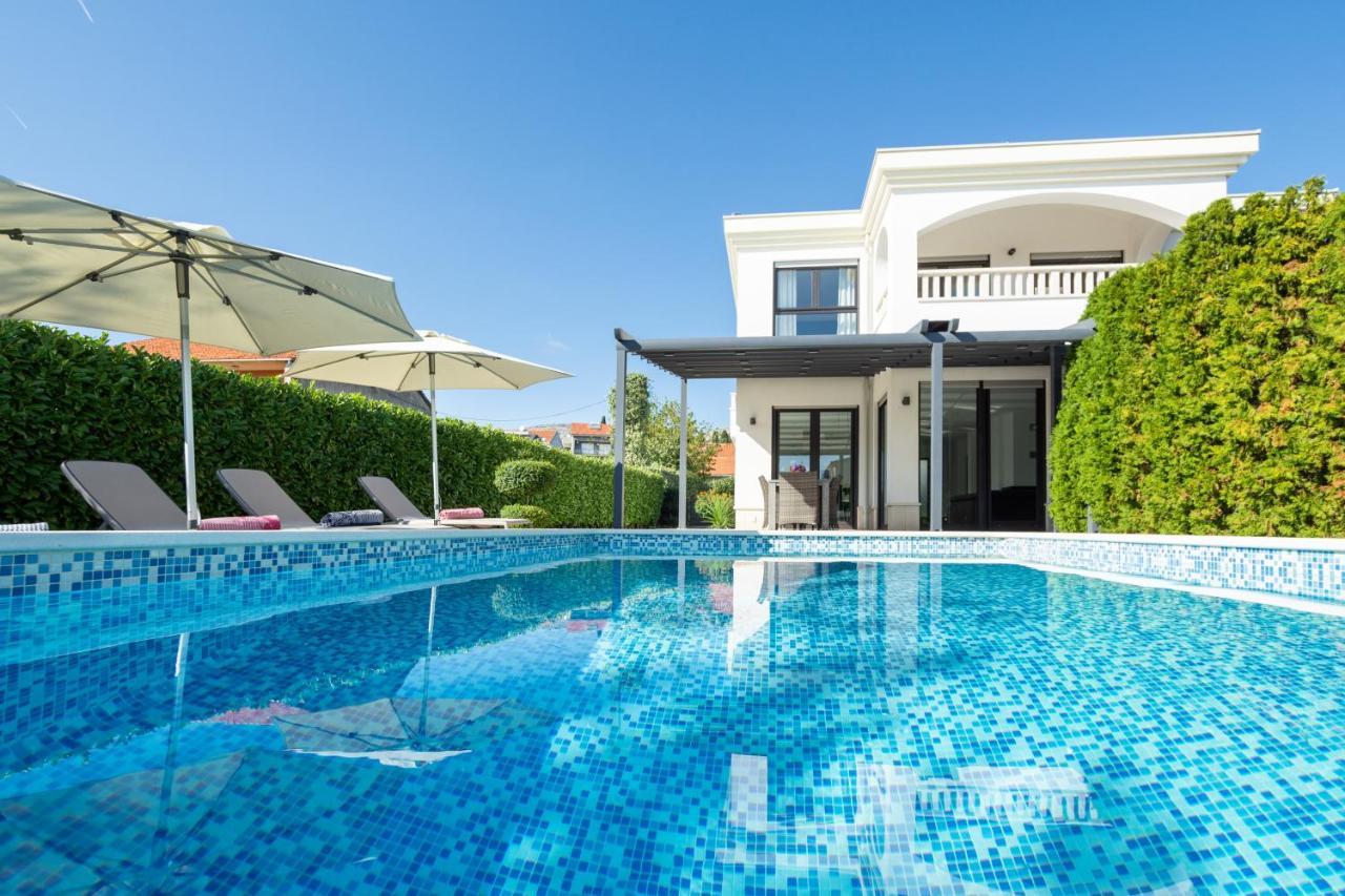 Luxury City Villa Traù Esterno foto