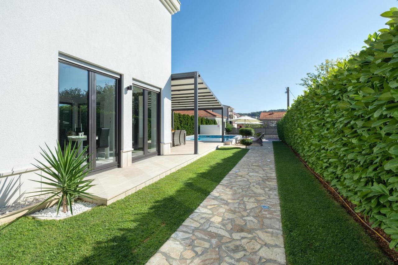 Luxury City Villa Traù Esterno foto