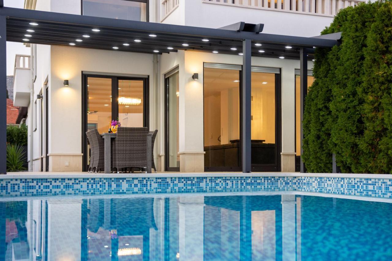 Luxury City Villa Traù Esterno foto